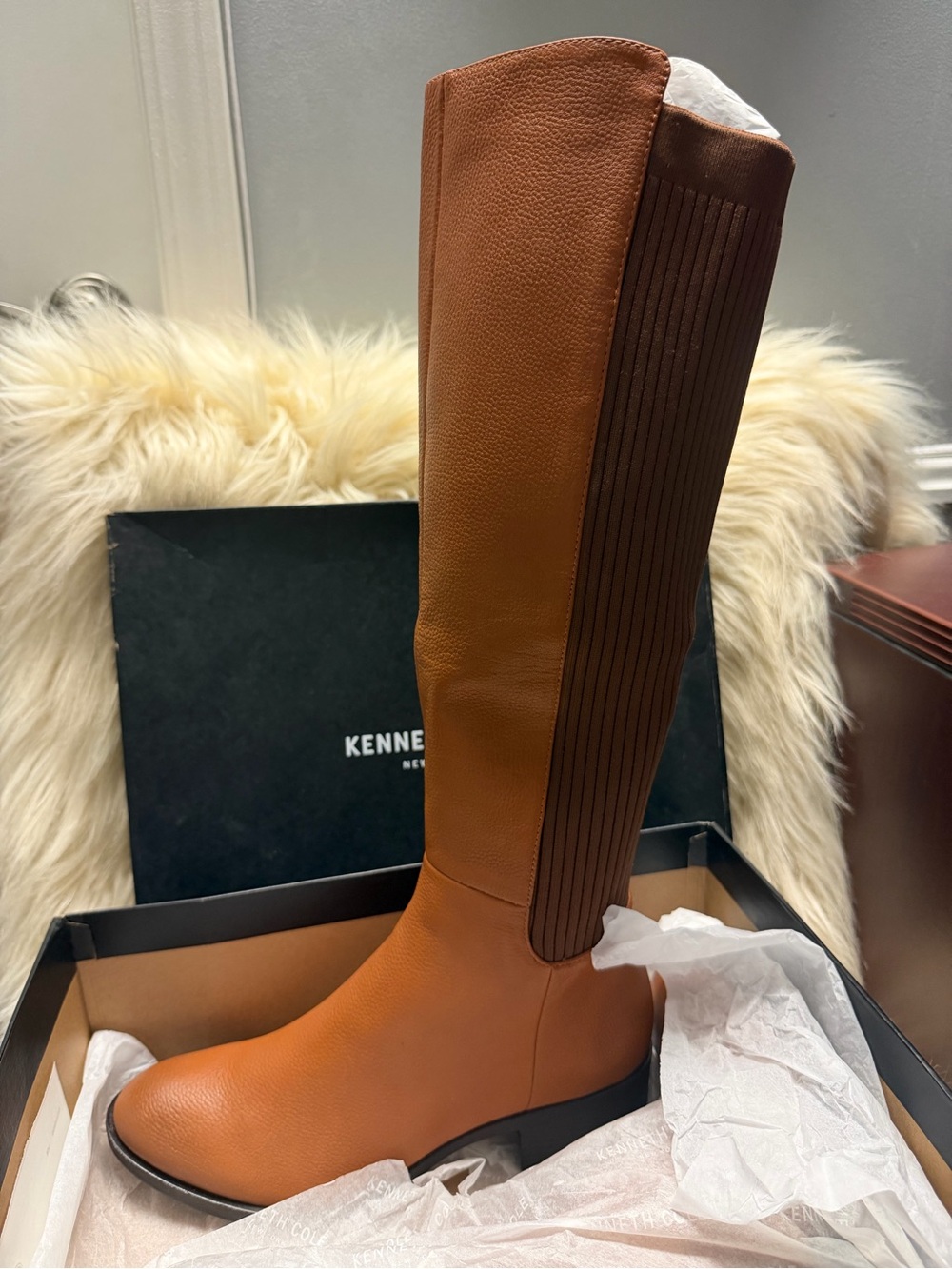 Kenneth Cole Tan Levon Boots SIZE 9.
